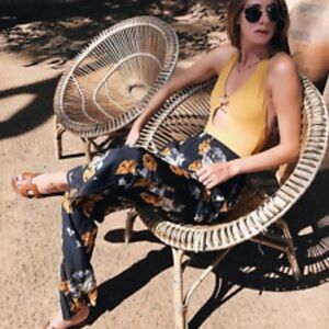 Theory view pine distressed floral printed trouser pull on pant